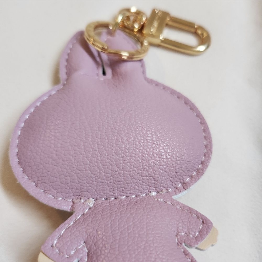 Lububu LV Keychain Charm - Picture 6 of 6